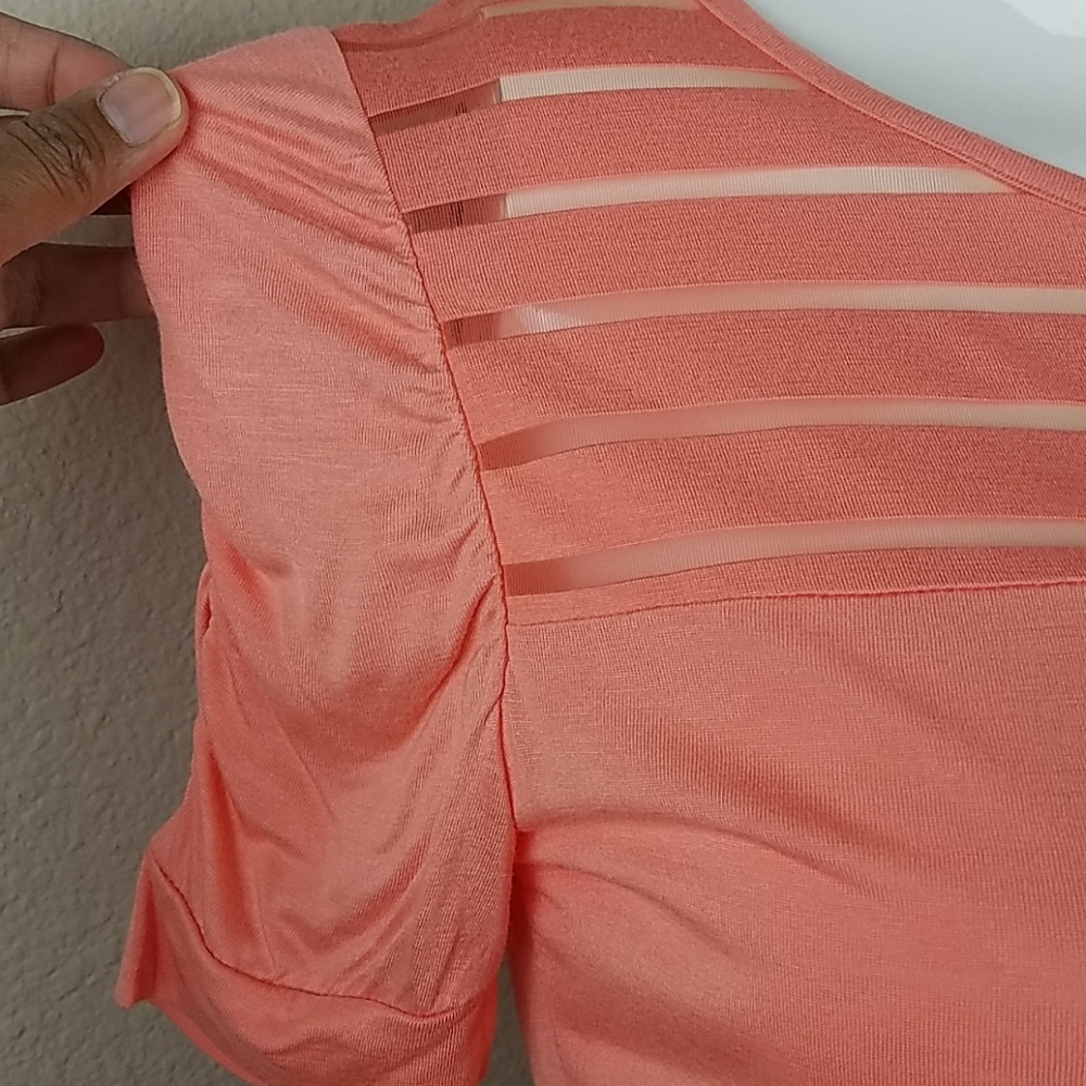 INC Peach Puff Sleeve Ruched Top - Picture 2 of 6